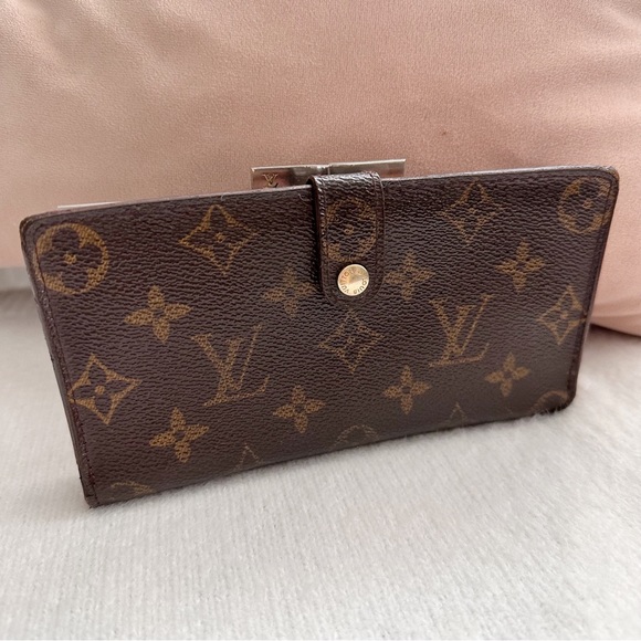 Louis Vuitton Handbags - Louis Vuitton Monogram Long Zip Wallet